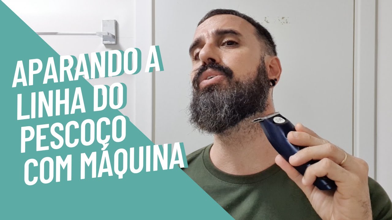 Aparando a barba na linha do pescoço com a maquina