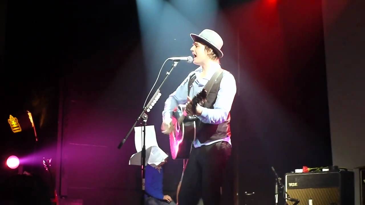Peter Doherty Wonderwall St Petersburg 25.11.2010