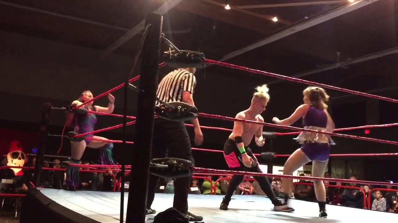 Voros Twins vs Hall Sisters - Sibling InterGender Tag Team match *Round Two*