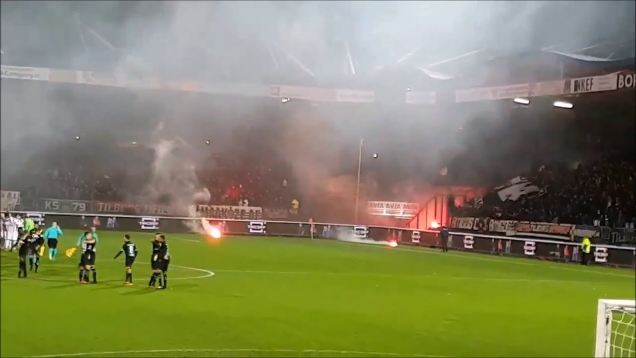 fakkels koppen Willem II vs  NAC