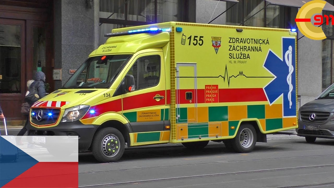 [PRAG] RTW 134 auf Einsatzfahrt | Emergency Ambulance responding with lights and siren