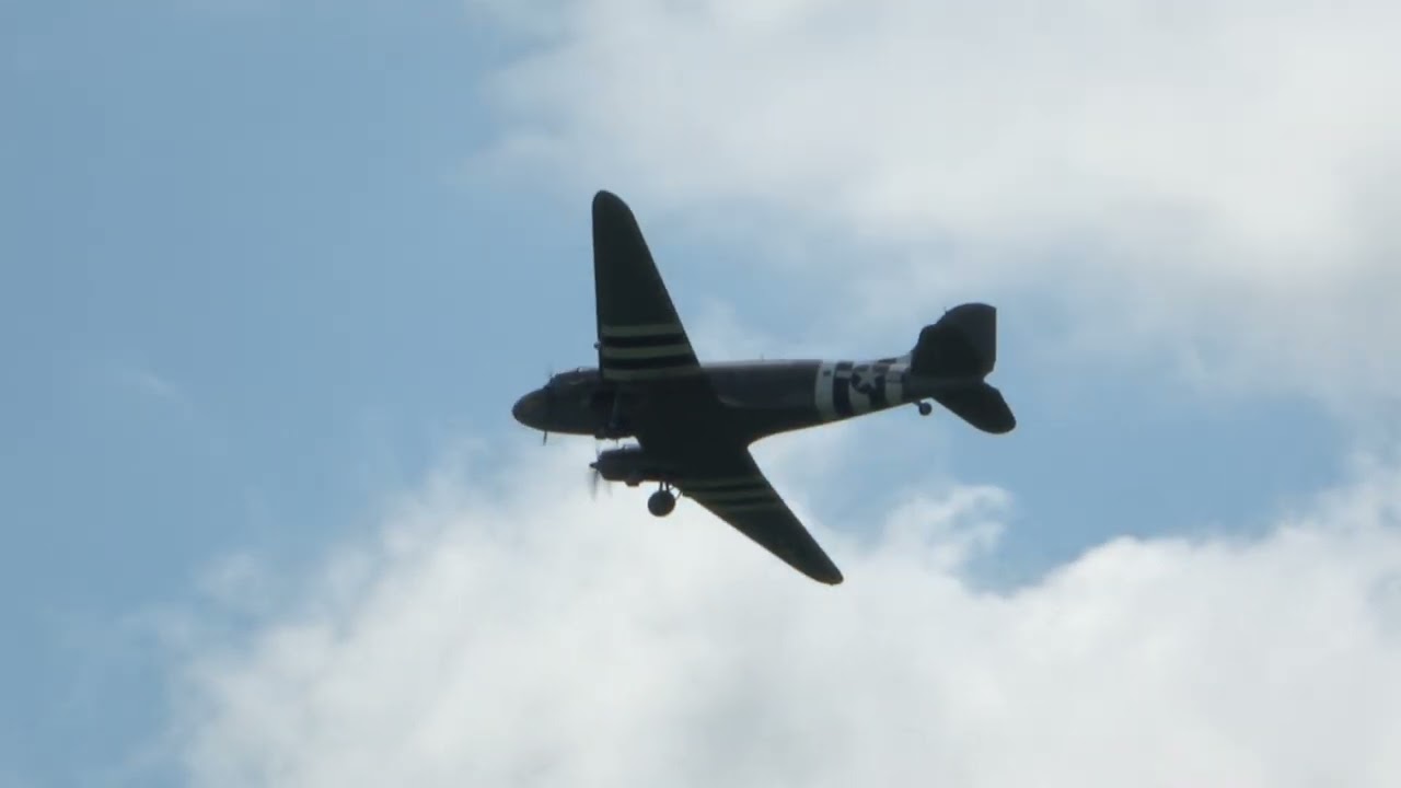 D-DAY Squadron C47/DC3/C53 Arrive at Shuttleworth Old Warden [4k] #dc3 #c47 #ddaysquadron #cafdwwing