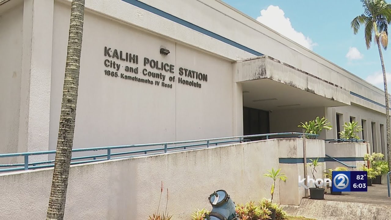 Woman, 49, stabbed in Kalihi