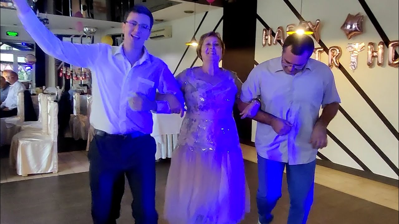 Танцы до упаду ! Гуляем !❤️День Рождения  внучки