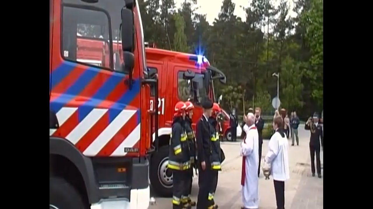 Poświęcenie nowych woz&oacute;w strażackich dla JRG Legionowo i OSP Krubin