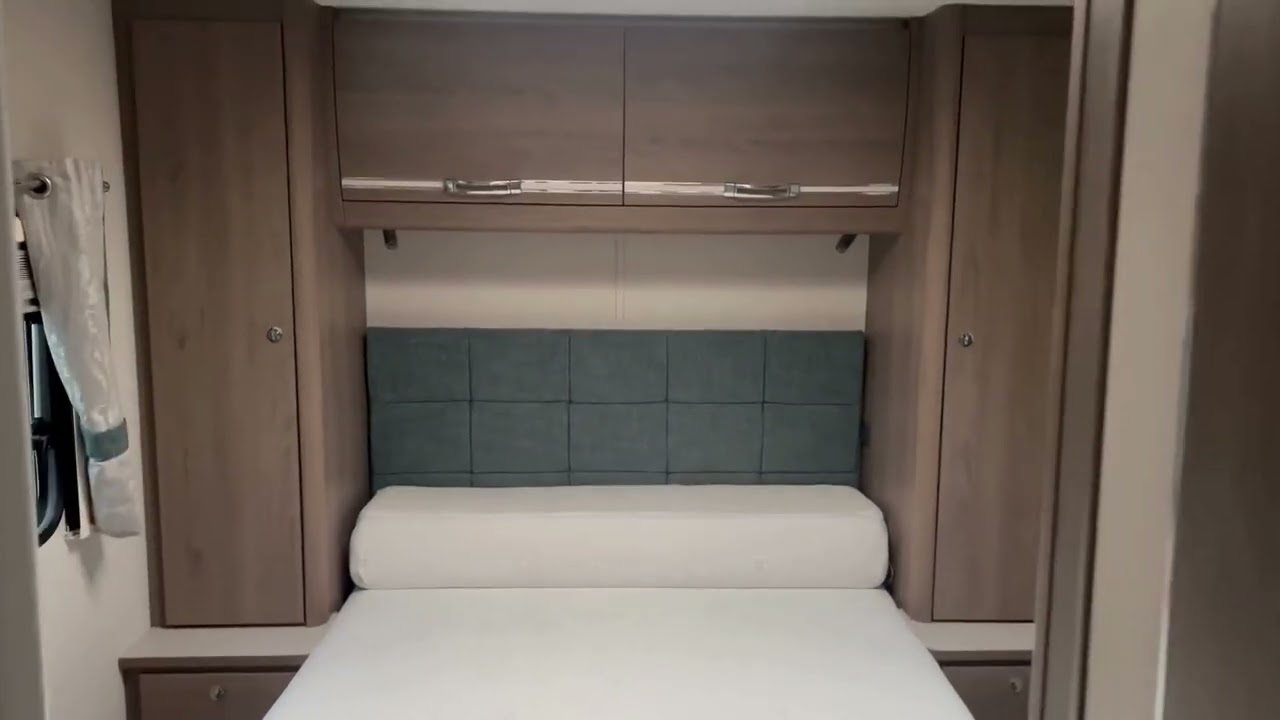 2018 Compass Camino 550