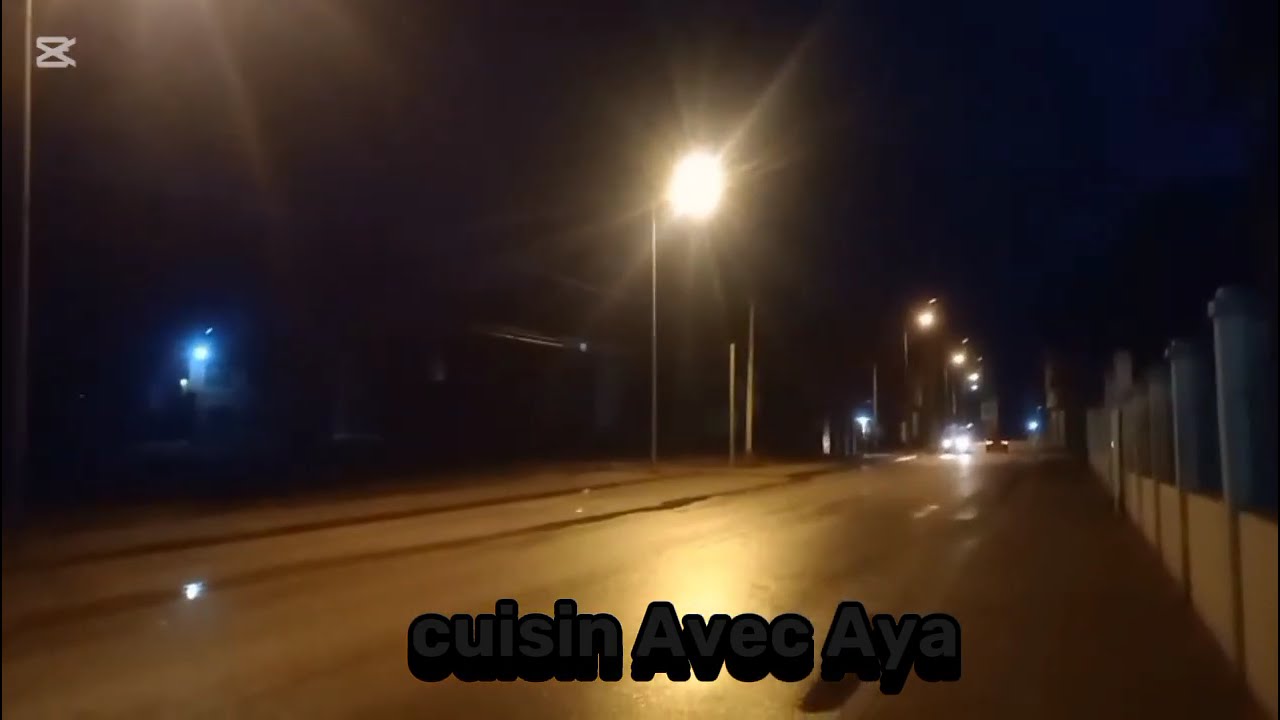 مصطفى اومكيل/ Mustapha Oumgil[سلامة سلامة] جولة ليلية ساحرة في شوارع المدينة مع انغام موسيقية هادئة.