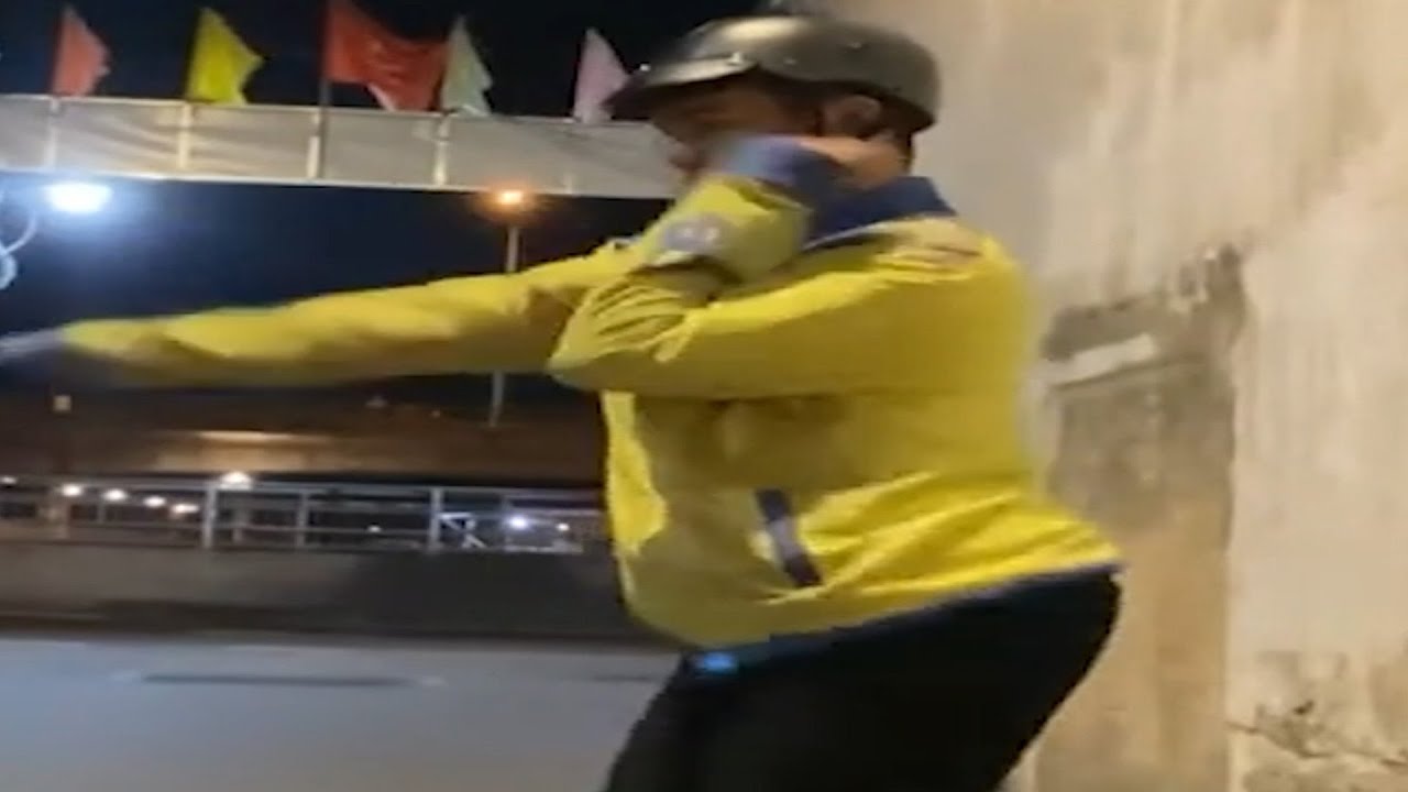 làm gì khi bị cướp ?