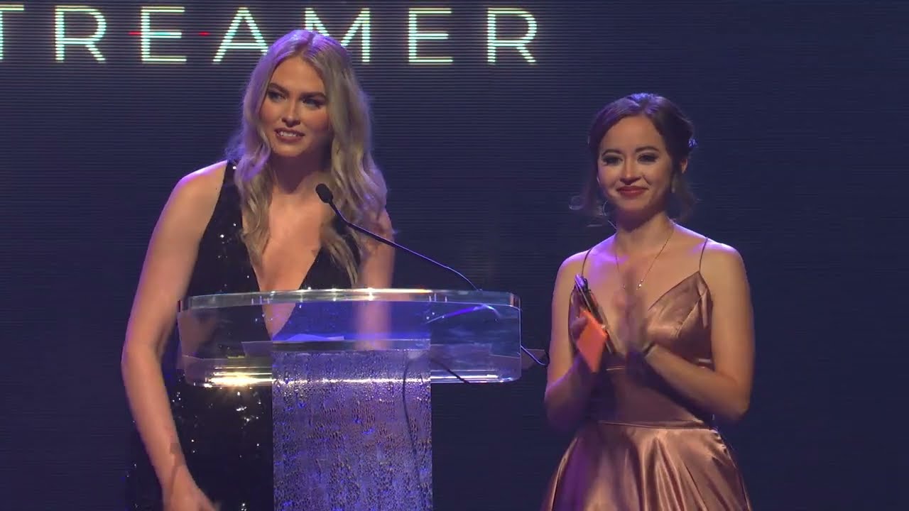 Tommy wins Streamer award for best Minecraft Streamer.