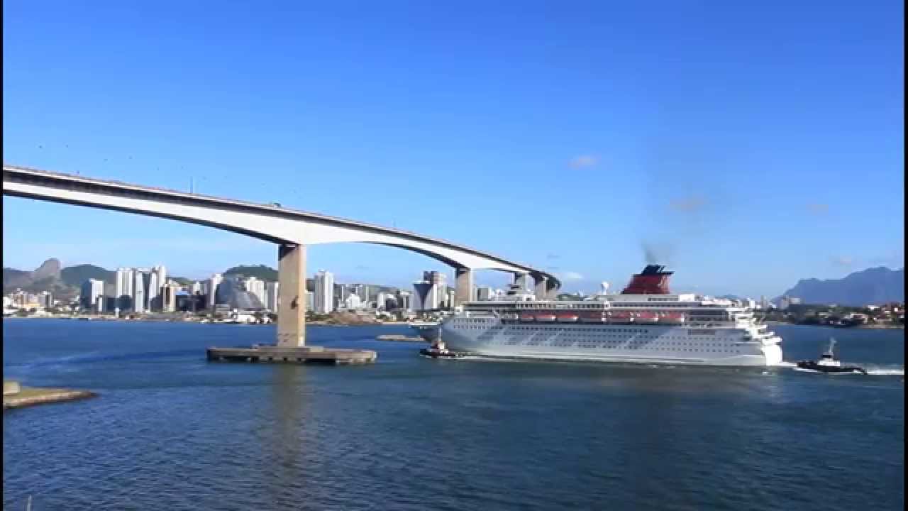 Baia de  Vitória - ES (navio de turismo)