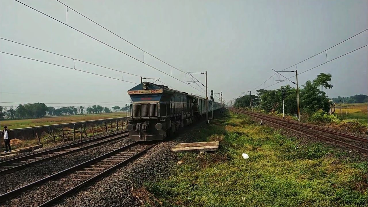 SGUJ WDP4 WITH 12042 NEW JALPAIGURI - HOWRAH SHATABDI EXPRESS RACES PAST MDSE | INDIAN RAILWAYS