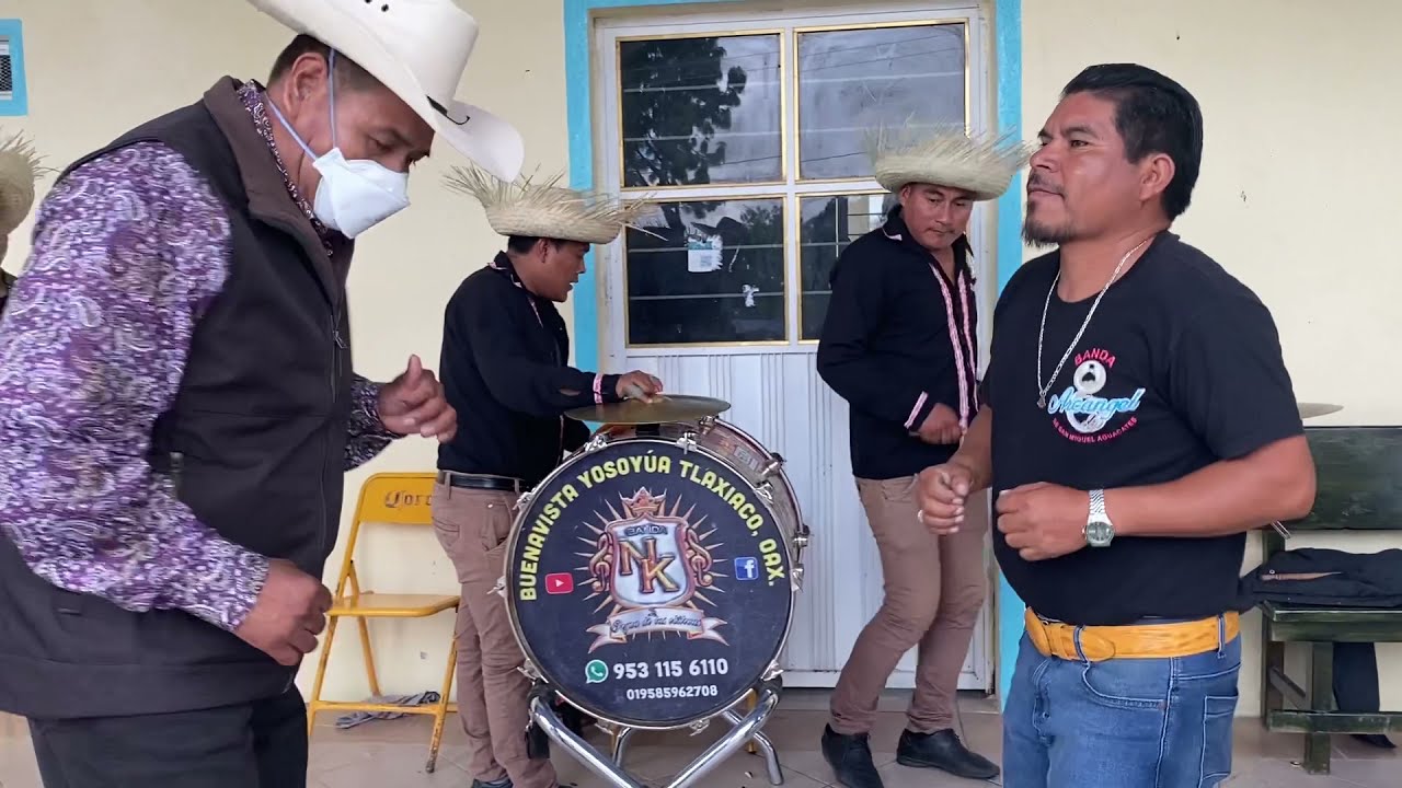 MIX DE LAS MEJORES RANCHERAS CLASICAS CON BANDA NK