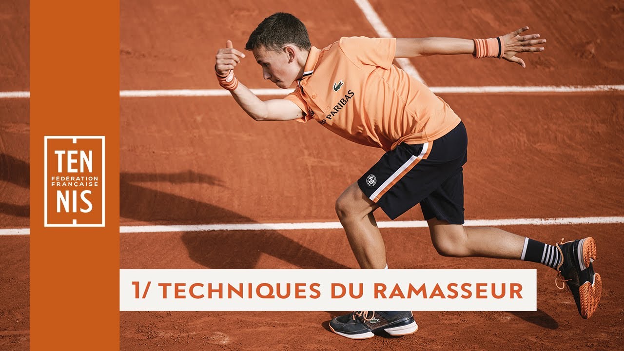Tuto Ramasseurs de Balles : la technique du roul&eacute; | FFT