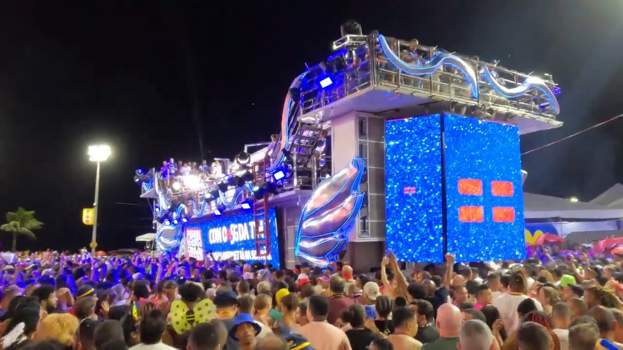 Ivete Sangalo - Só Love na Cabeça - Trio Light - Circuito Dodô - Carnaval 2025 - 6ª Feira