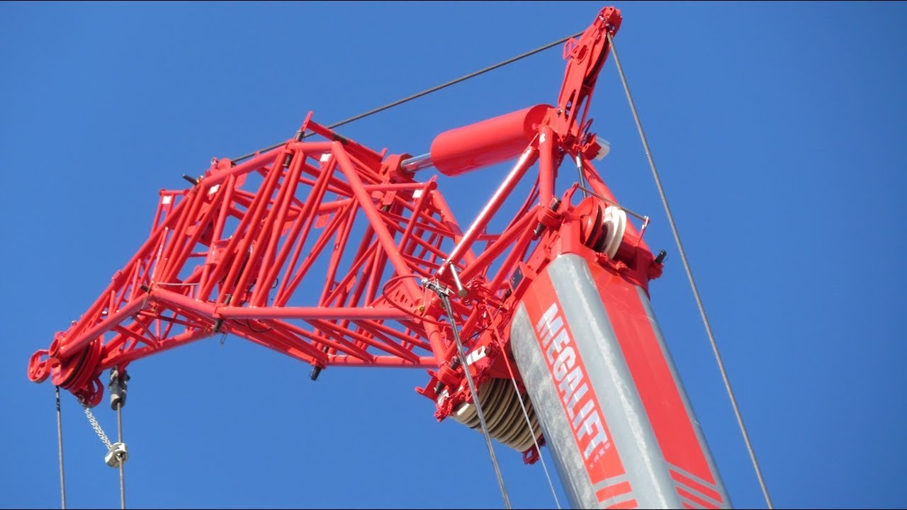 Soeren66 - Mobilkran LIEBHERR LTM 1250-5.1 bei der Demontage eines TEREX COMEDIL CTT 182
