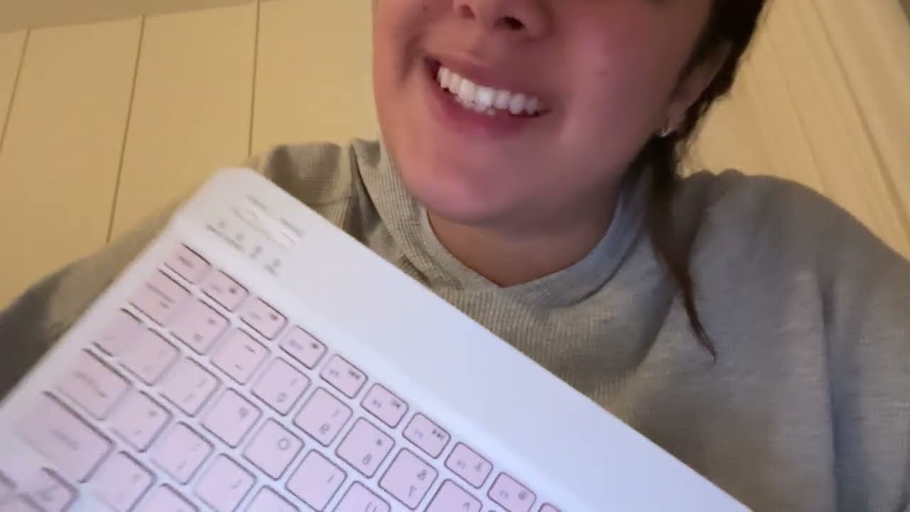 Random ASMR Triggers  (Sticky Tapping , Fishbowl Sounds and etc)  #asmr #triggersforsleep 