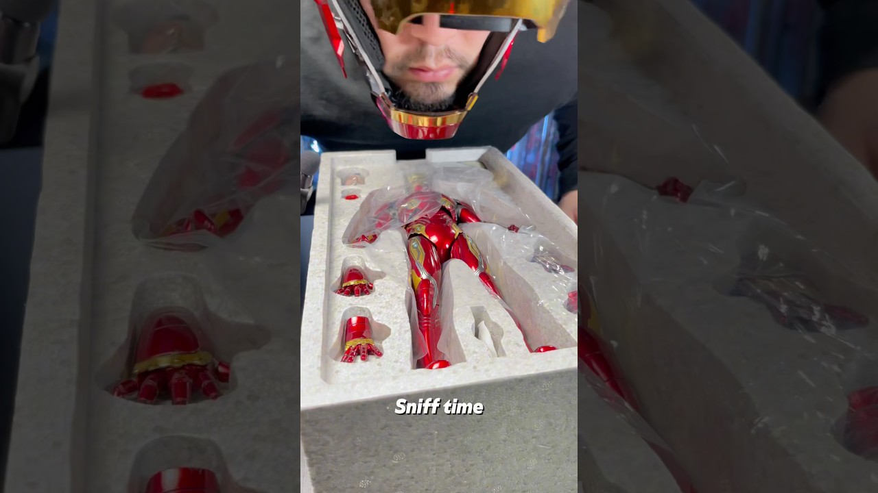 Unboxing Iron Man by… 