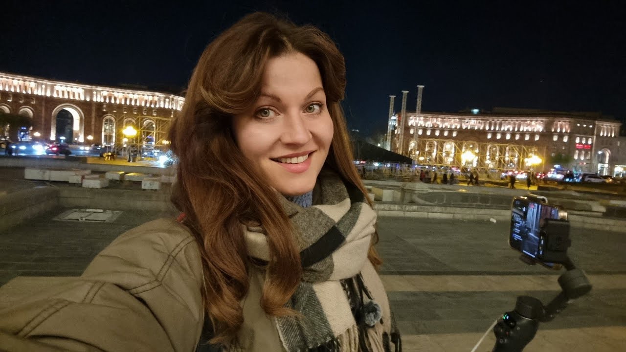 LIVE! Yerevan 🇦🇲 Night Walk in a city center.