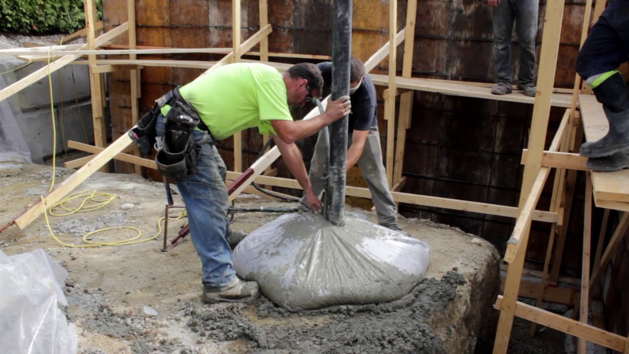Pouring of Fab-Form HEXBAG&reg;
