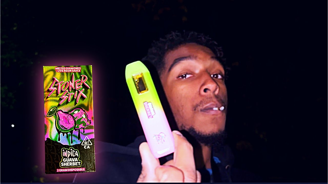 Reviewing The Stoner Stix 2 gram Disposable Packaged With a Liquid Diamond Infused Pre-Roll💯