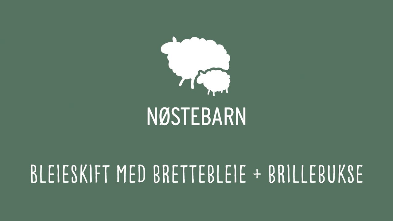 Tøybleier - Bleieskift med brettebleier + brillebukse