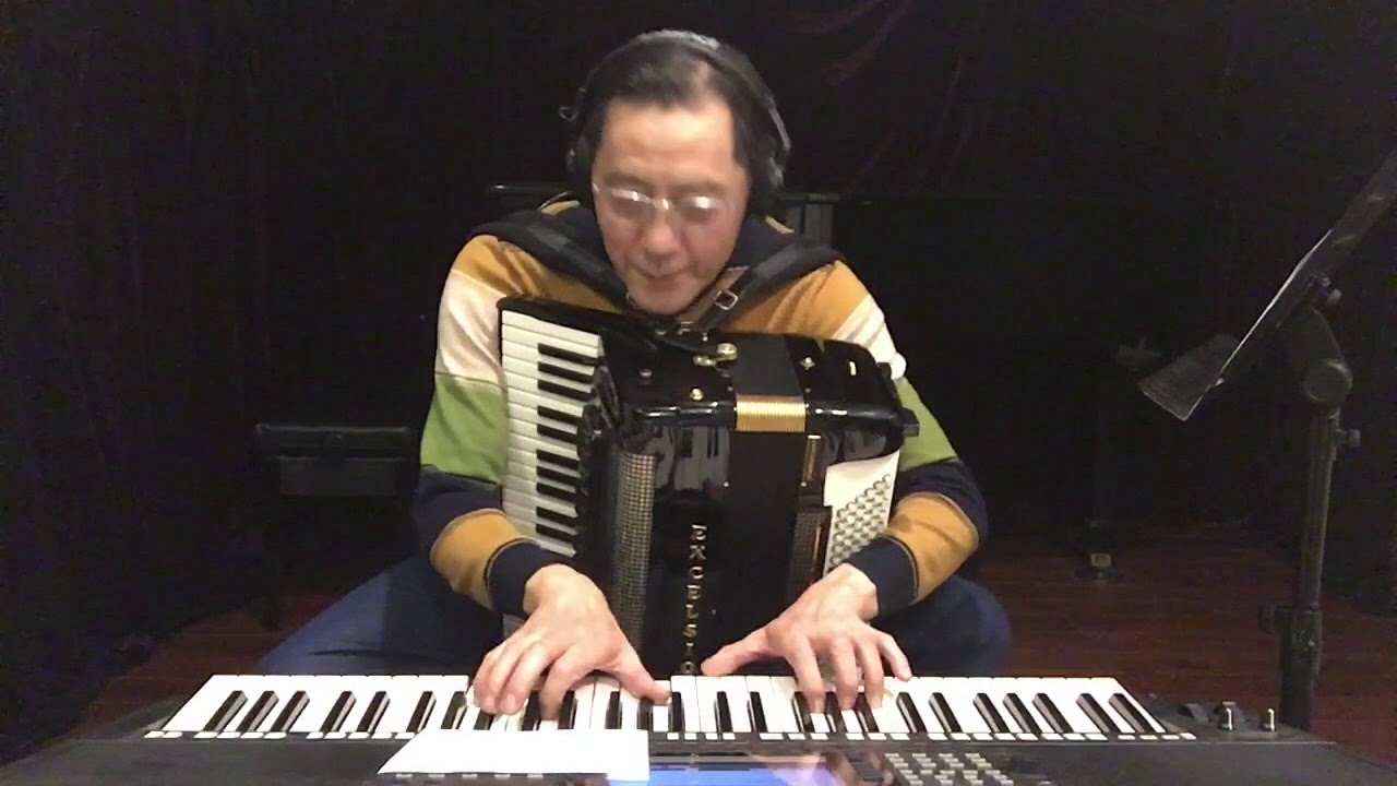 Autumn Leaves (Accordion)