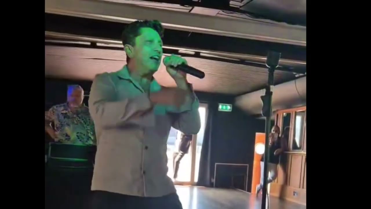 Mauro live on strictly Elvis cruise