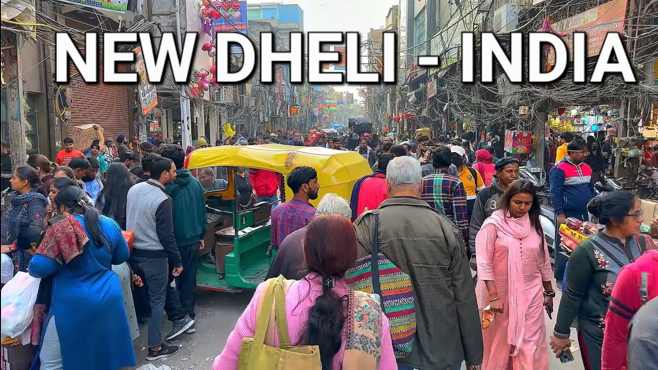 New Delhi, Paharganj - Walking EXTREMLY BUSY Streets | India Walking Tour 4K HDR