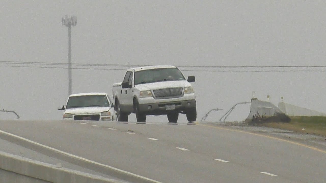 Vehicles slide on icy bridges in the eastern DFW metroplex - February 23, 2022