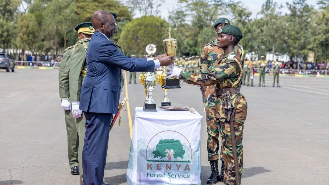 WOW! President Ruto Awards Best Performers During KFS Inspector Cadets & F. Trainees Pass-Out Parade