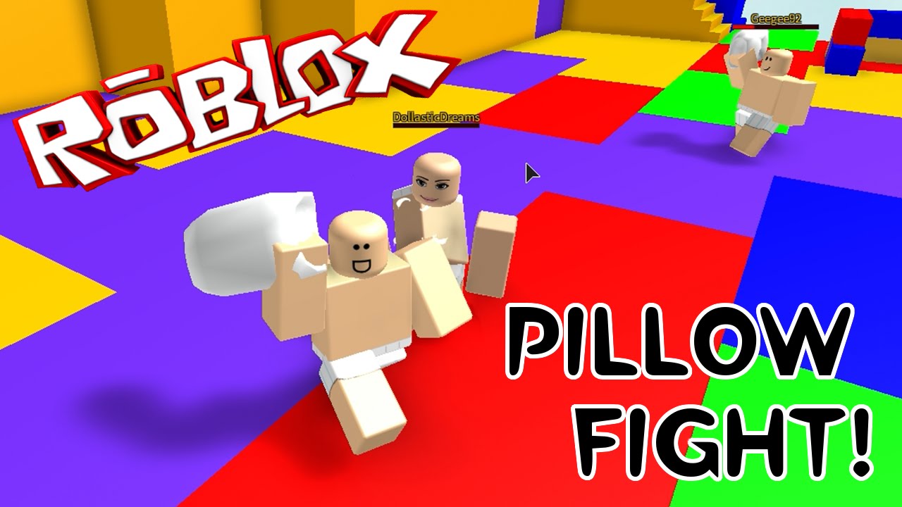 ROBLOX PILLOW FIGHT | JUST THE GIRLS | LASTIC, SALLY & AUDREY