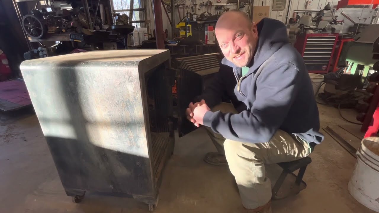 Can I open up this old safe so I can get started on it’s restoration Part 1