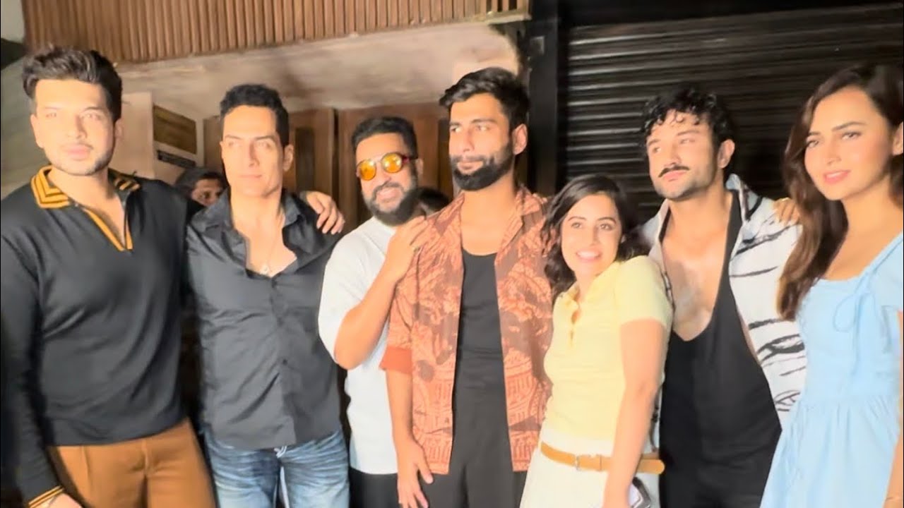 Karan Kundra Tejasswi Prakash Raj Kundra Urfi Javed Post Dinner At Bastian Today