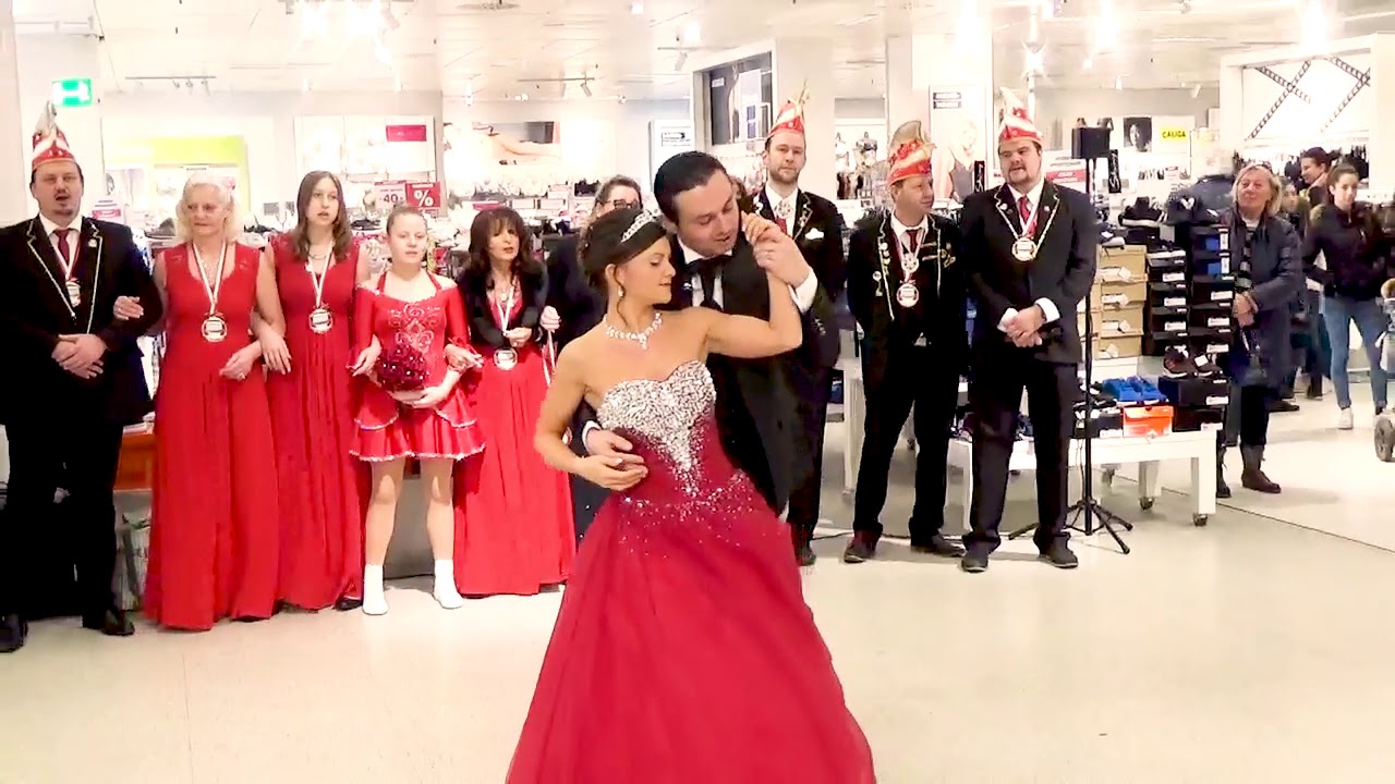 2019 03 05 Auftritt Narrhalla im Karstadt