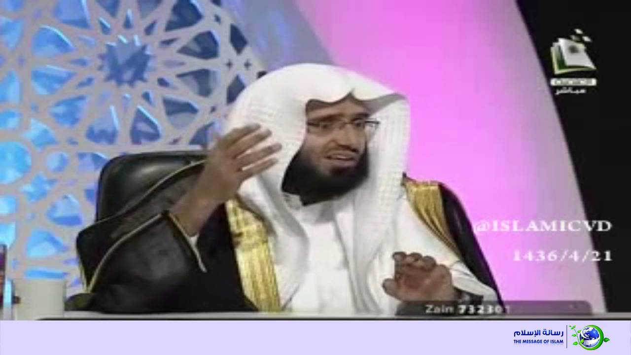 أداء الصلاة بالبنطلون الواسع للنساء