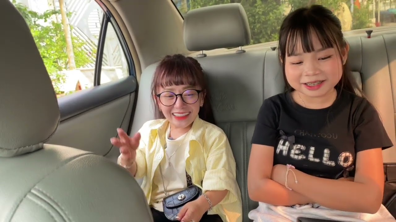 Thảo Phạm Đưa &Uacute;t Mini Đi Thực Hiện Ước Mơ V&agrave; C&ugrave;ng B&eacute; Hạt Ti&ecirc;u - Đầu Bếp T&iacute; Hon Đi Sắm Bikini