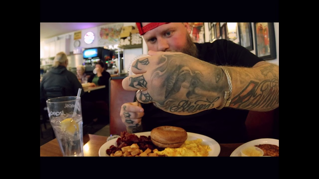 Come with me to try a jewish deli! #delicious #food