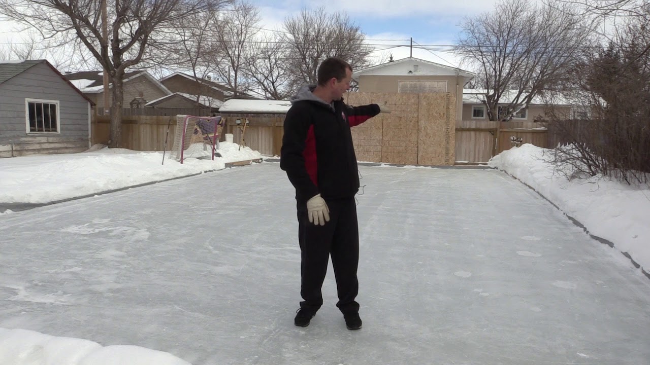 Building a backyard ice hockey rink