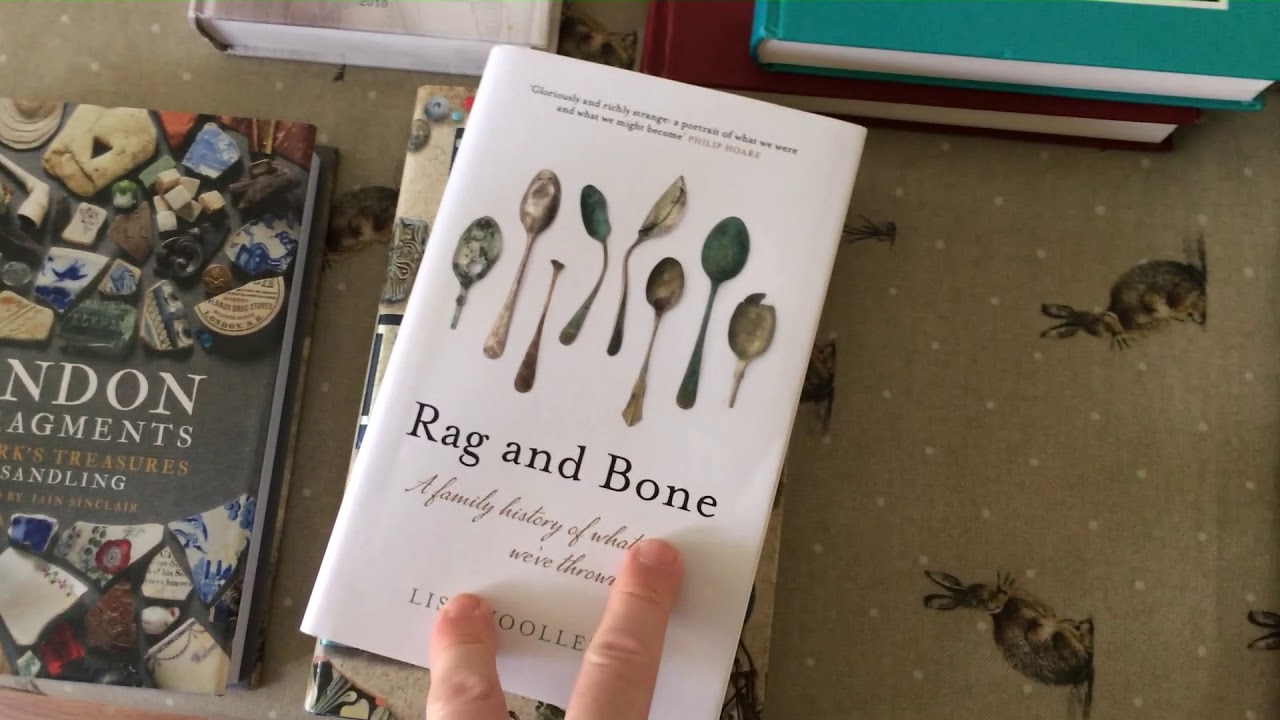 A look at some mudlarking books - with lots of FREE reads!