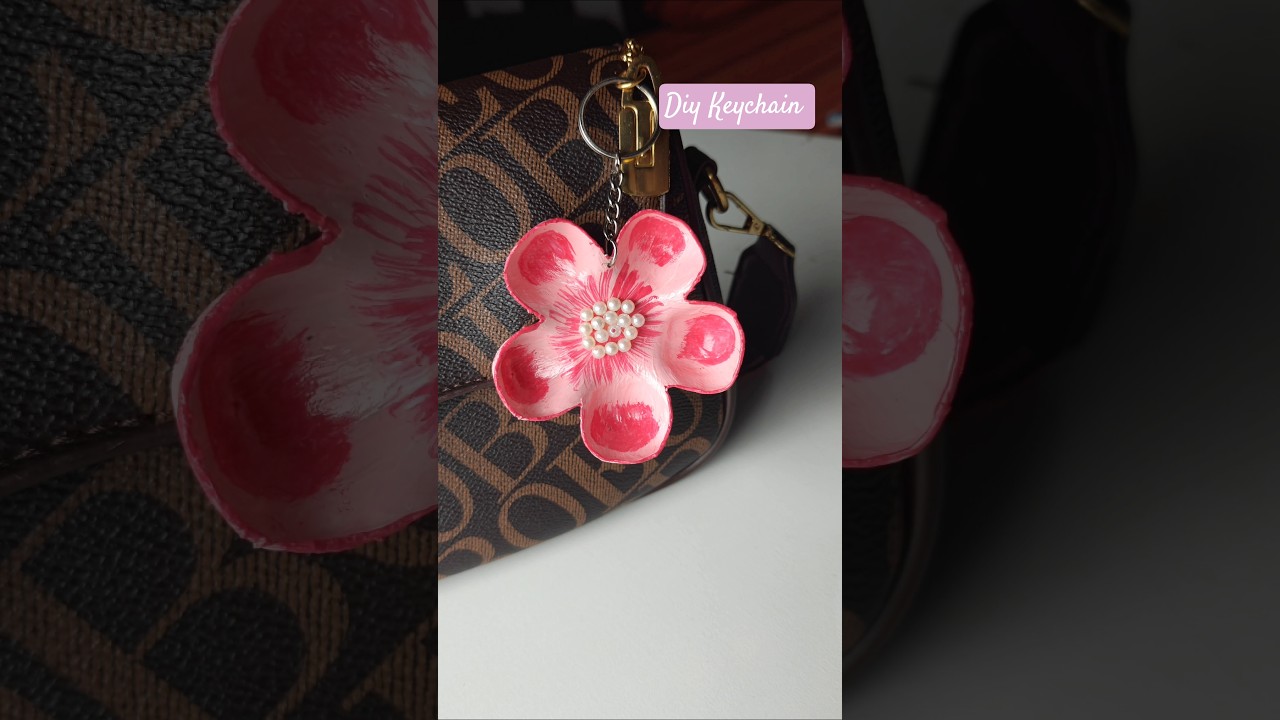 Turn Waste Bottles into BEAUTIFUL Flower Keychains!
