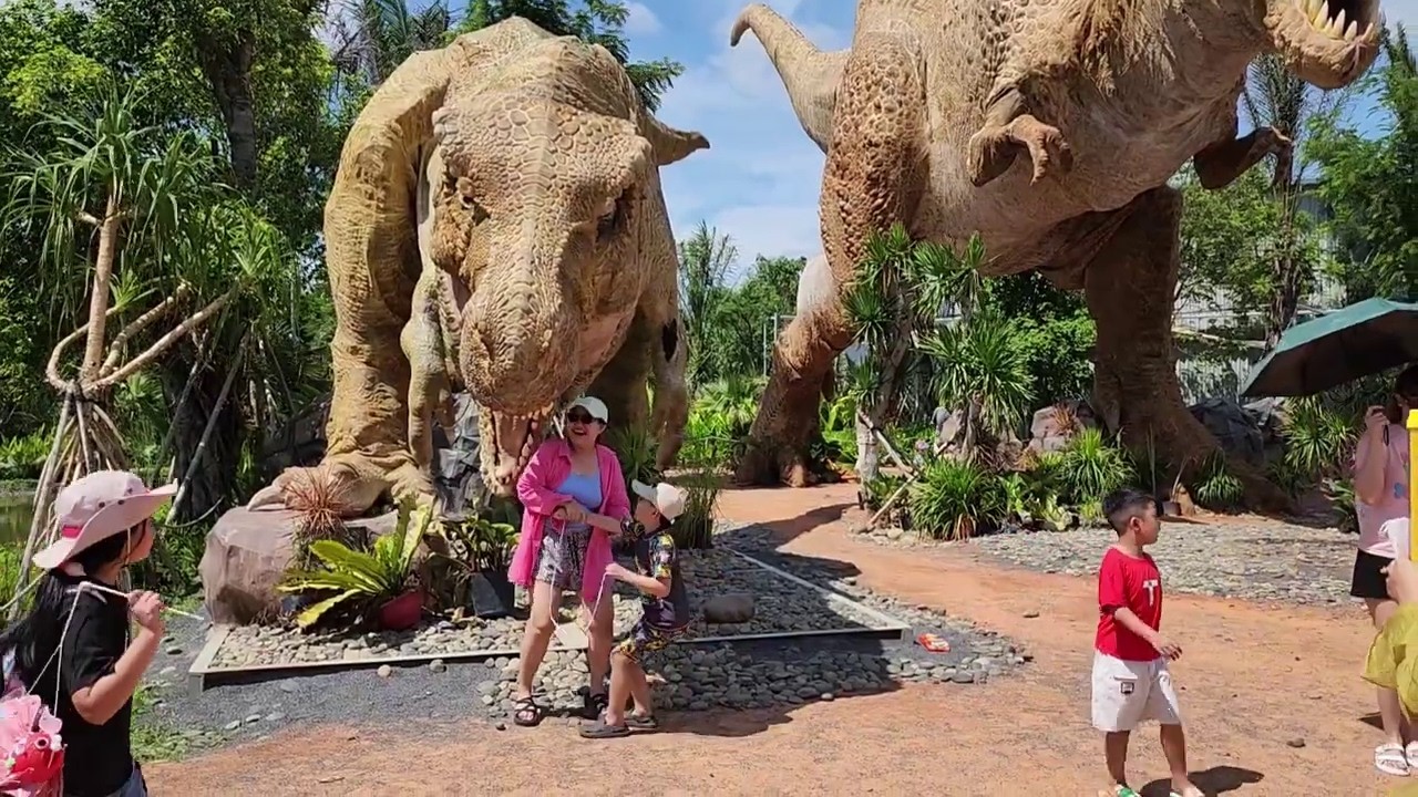 Kỷ niệm thăm công viên khủng long Dino Park Novaworld Phan Thiết 2023