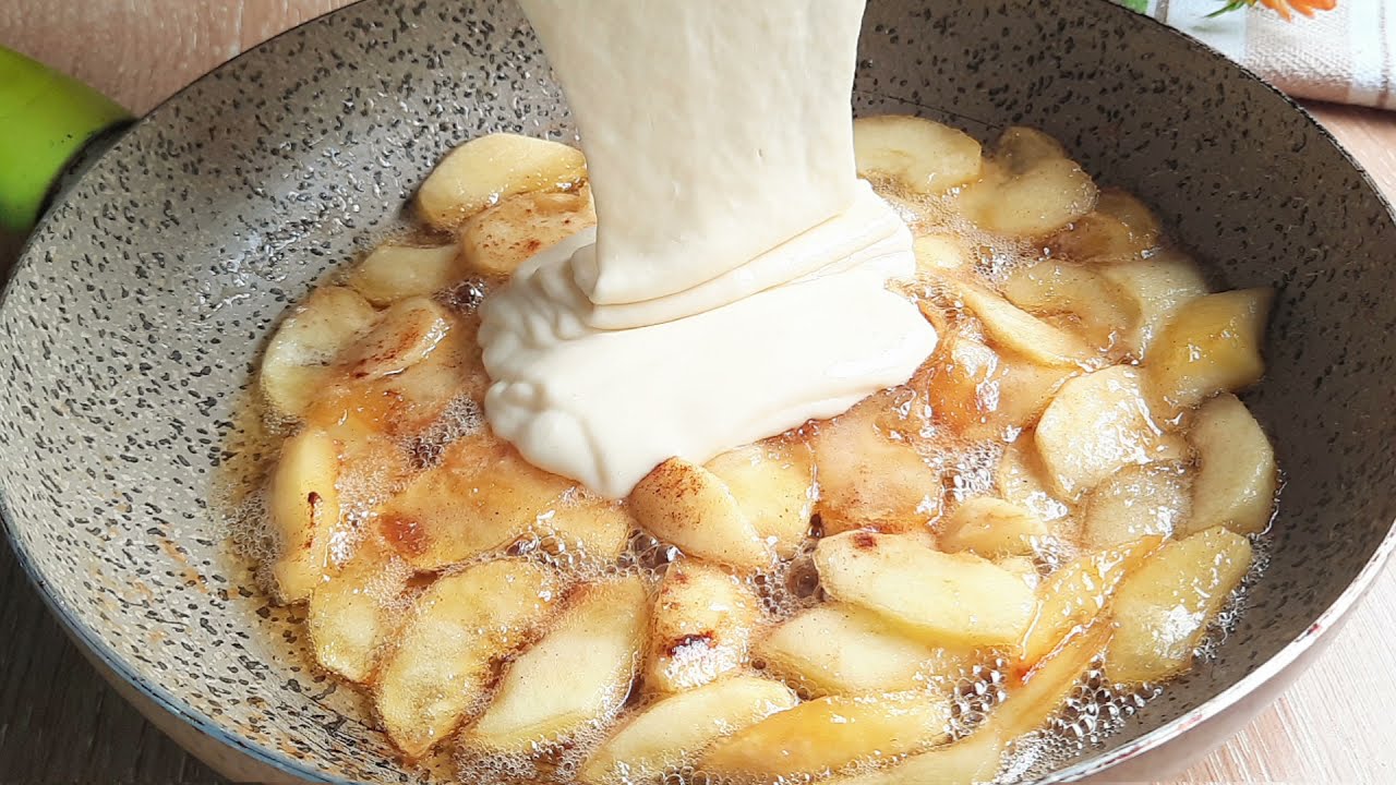 LA FAMOSA TORTA IN PADELLA che sta facendo IMPAZZIRE il MONDO! Ricetta torta di mele senza forno!