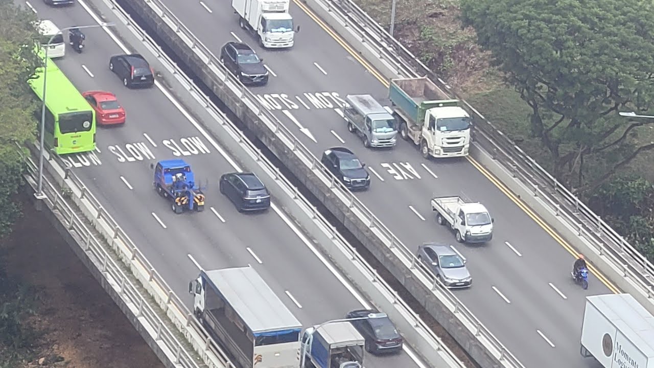 windy afternoon  on the road Probinsyanang kunyang singapore is live!