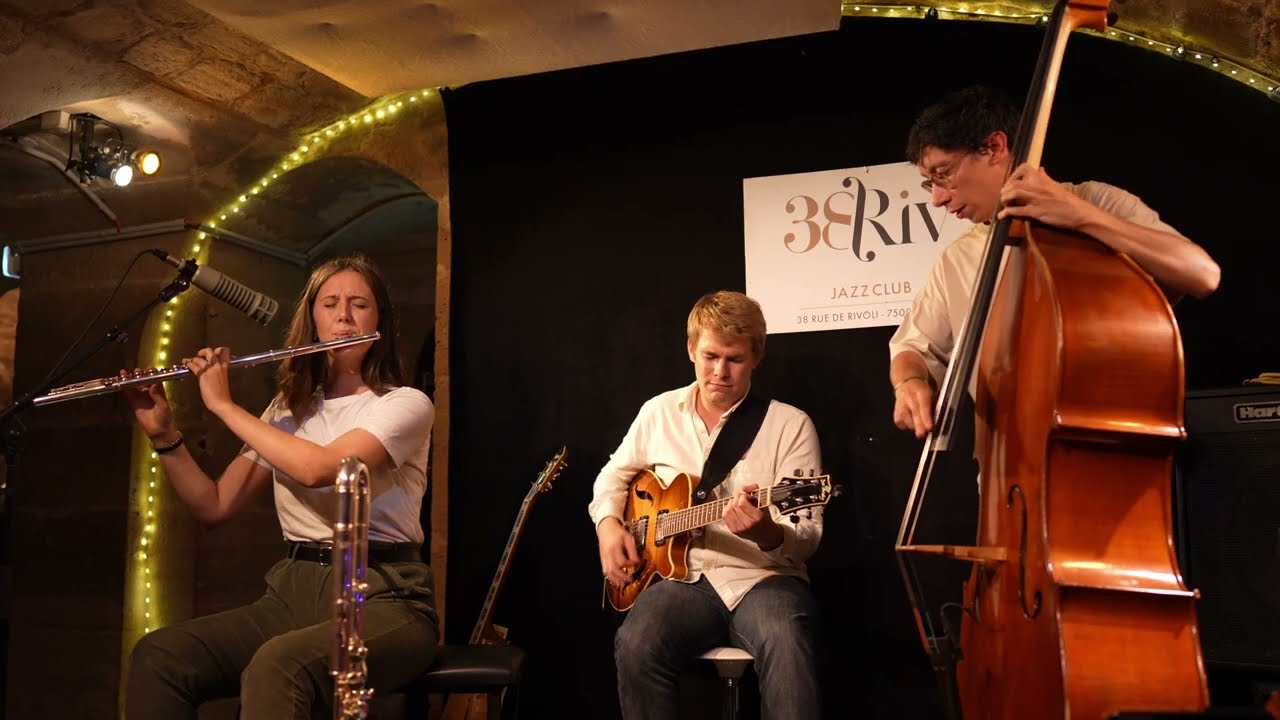 Le Home - Lavender Walk - Live at 38 Riv'