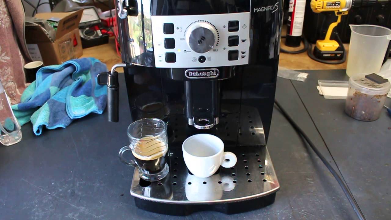 ECAM 22110B - DeLonghi