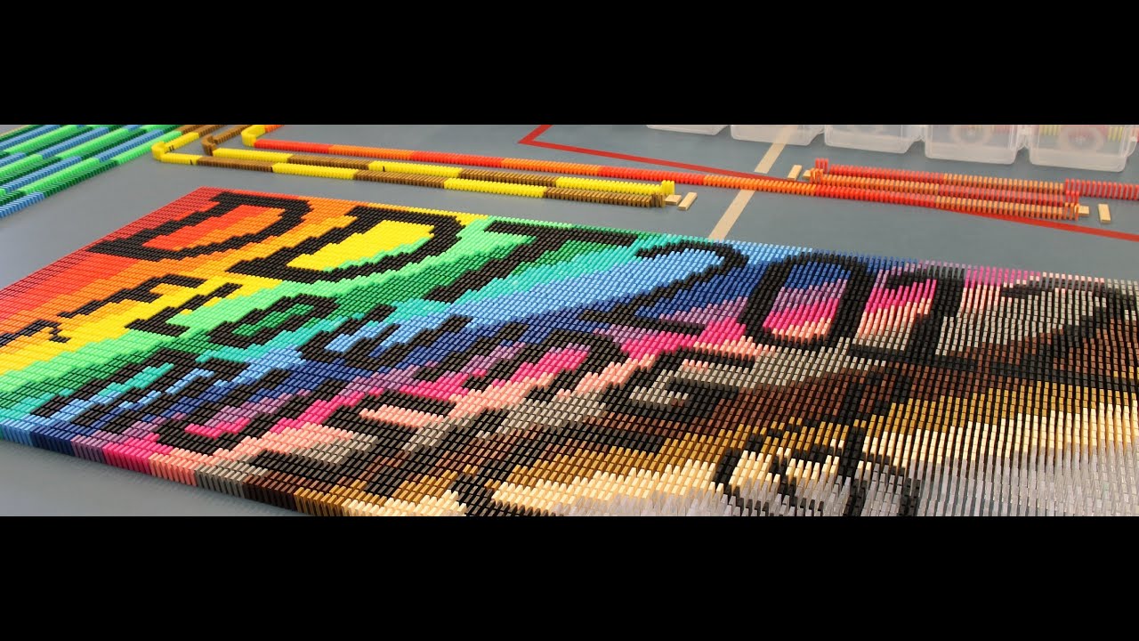 DDT 2012 - Flowing Music - 70.000 Dominoes (Longer version HD)