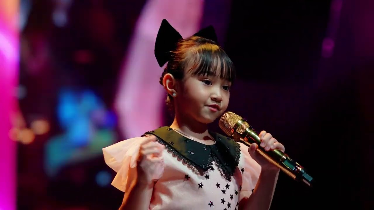 Raihanah Perform at Miss Pipit Student Trial 2025 | R7 FAMILY
