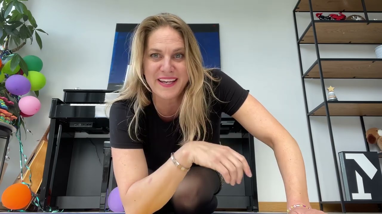 YOGA CLASS! Day 1218 of yoga and gratefulness