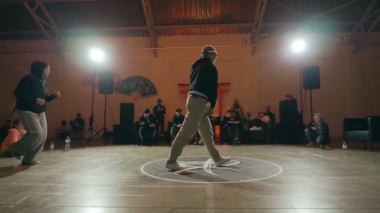 ONNA-BUGEISYA 1x1 &harr; Ari vs CashYou &harr; 1'2 &harr; BREAK RAVE CYPHER #breakrave #bmvideo