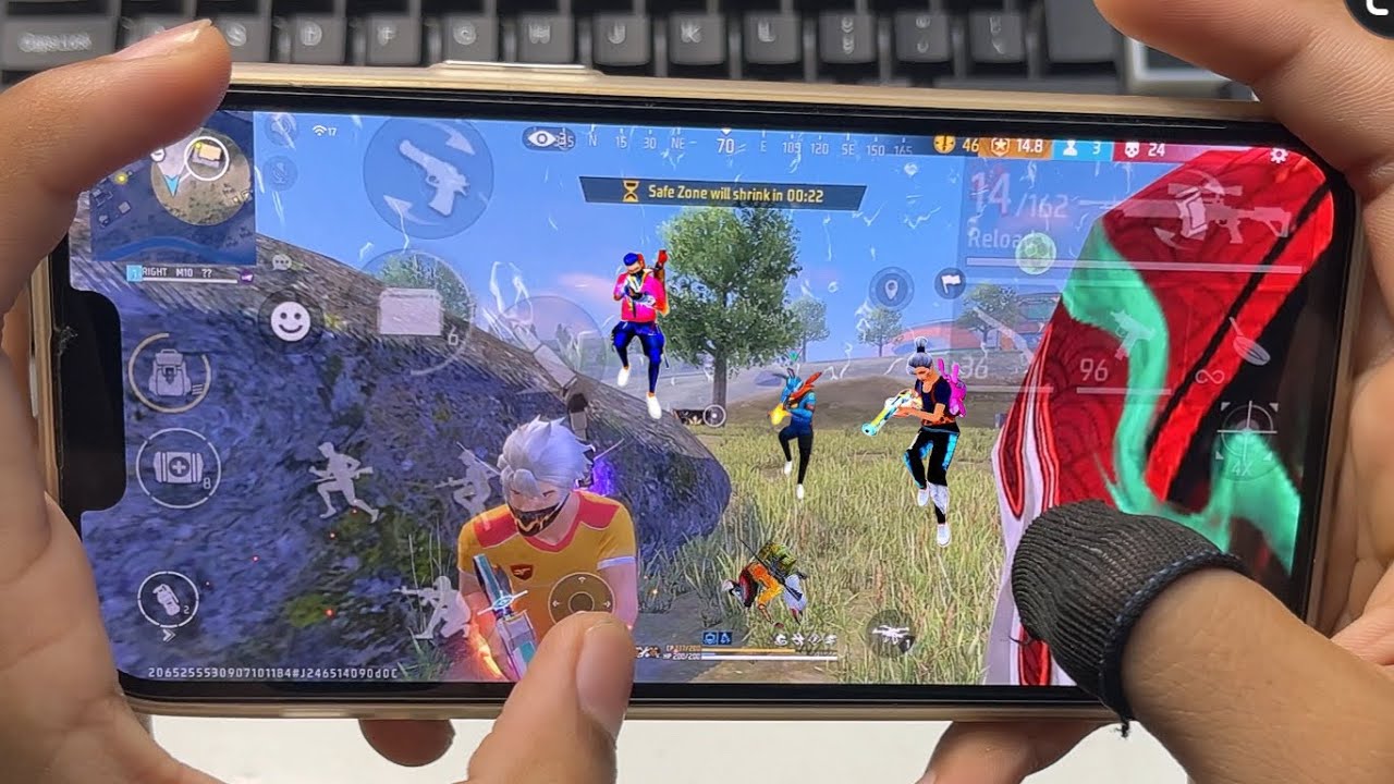 Новые напальчники 🥰 Плавный геймплей с хэндкамом 🎀 iPhone 13 Pro Max || RIGHT M10